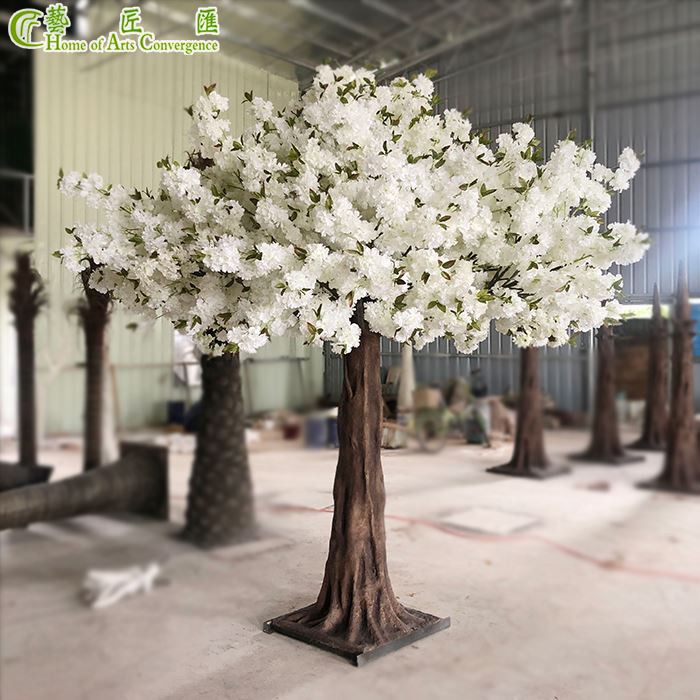 Big Artificial Flowering Tree For Wedding Decoration